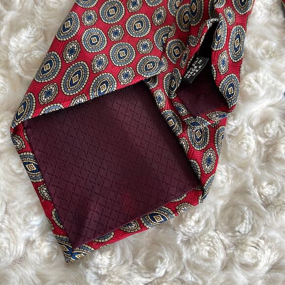 Pierre Balmain Paris Men’s Silk Tie Medallion Print Red Blue Gold Made in USA - Picture 6 of 6